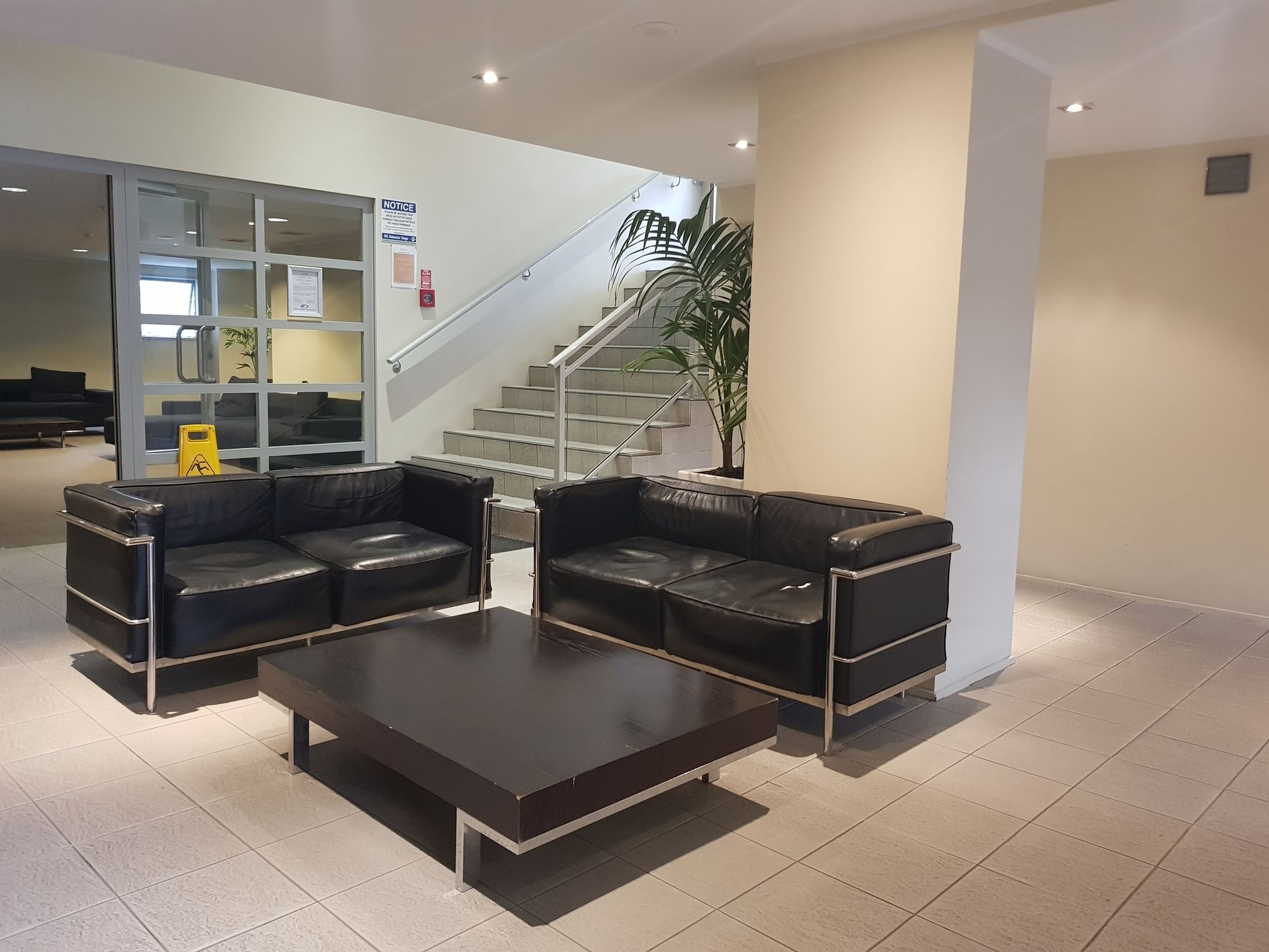 Apartment Cosy Two Bedroom High Rise *